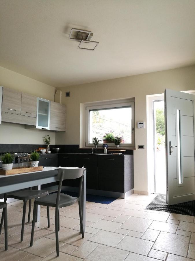A&G Apartment Aosta - Elegante Casa 100 Mq Su Due Piani Con Wi-Fi-Giardino-Parcheggio エクステリア 写真