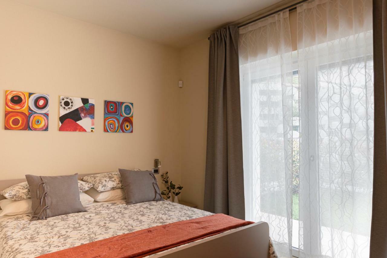 A&G Apartment Aosta - Elegante Casa 100 Mq Su Due Piani Con Wi-Fi-Giardino-Parcheggio エクステリア 写真