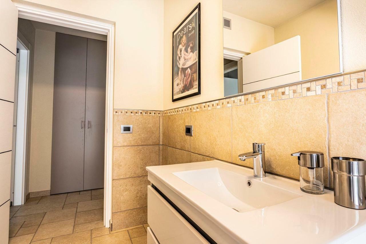 A&G Apartment Aosta - Elegante Casa 100 Mq Su Due Piani Con Wi-Fi-Giardino-Parcheggio エクステリア 写真