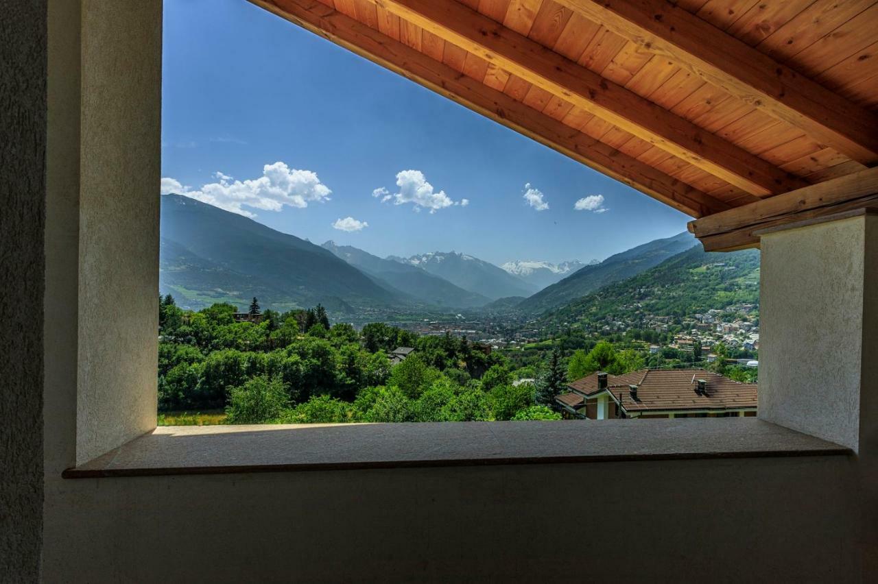A&G Apartment Aosta - Elegante Casa 100 Mq Su Due Piani Con Wi-Fi-Giardino-Parcheggio エクステリア 写真