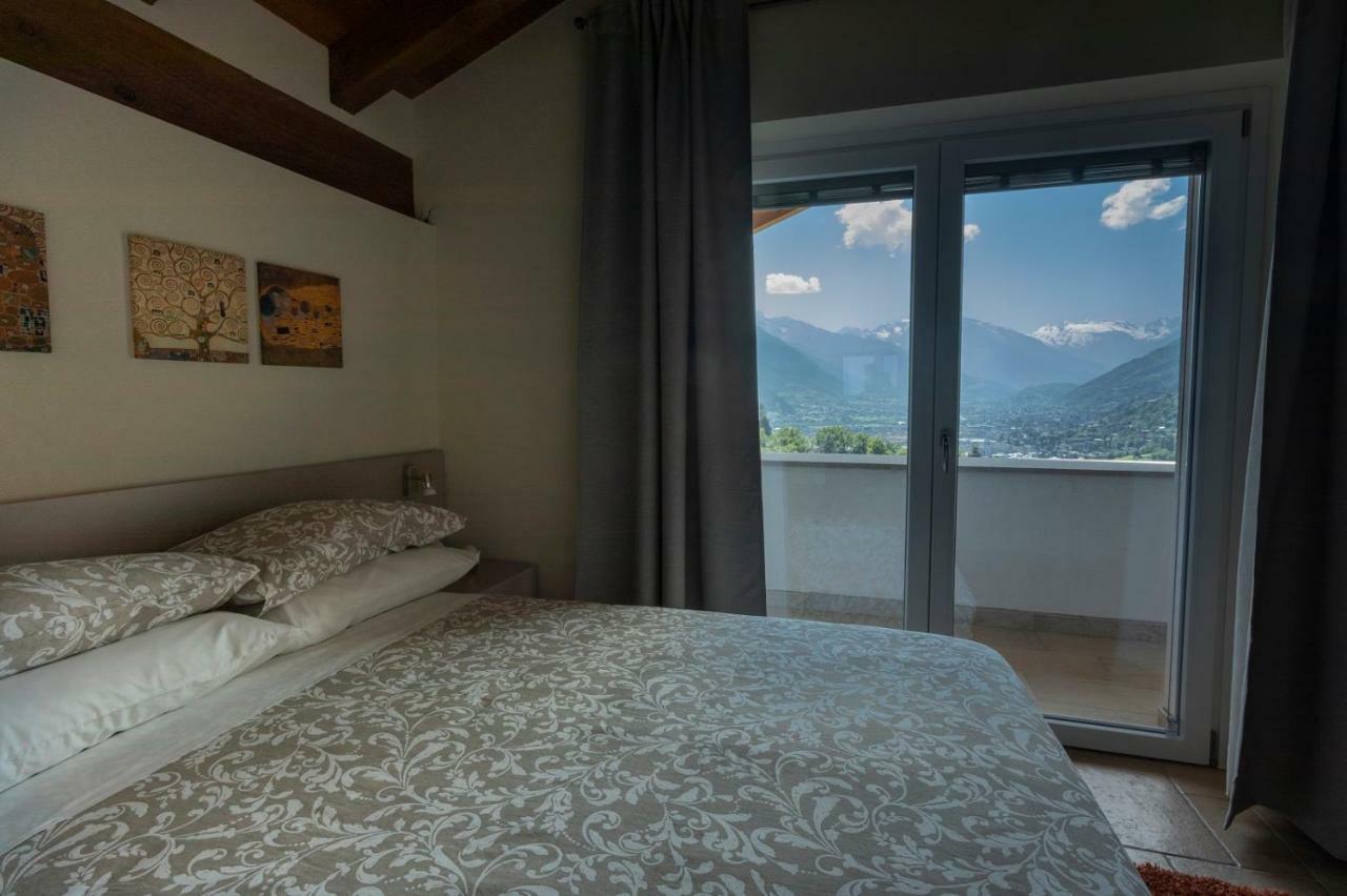 A&G Apartment Aosta - Elegante Casa 100 Mq Su Due Piani Con Wi-Fi-Giardino-Parcheggio エクステリア 写真